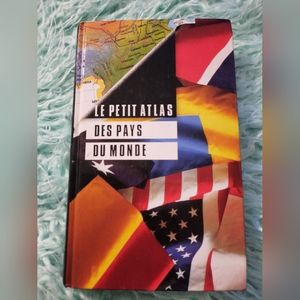 Le Petit Atlas Des Pays Du Monde de Brian Williams Book in French